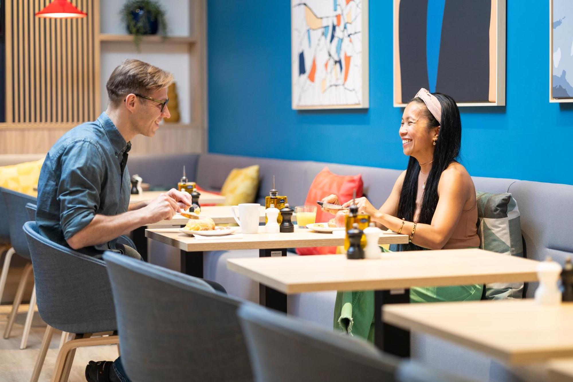 Holiday Inn Express Antwerp - City Centre By Ihg Eksteriør billede