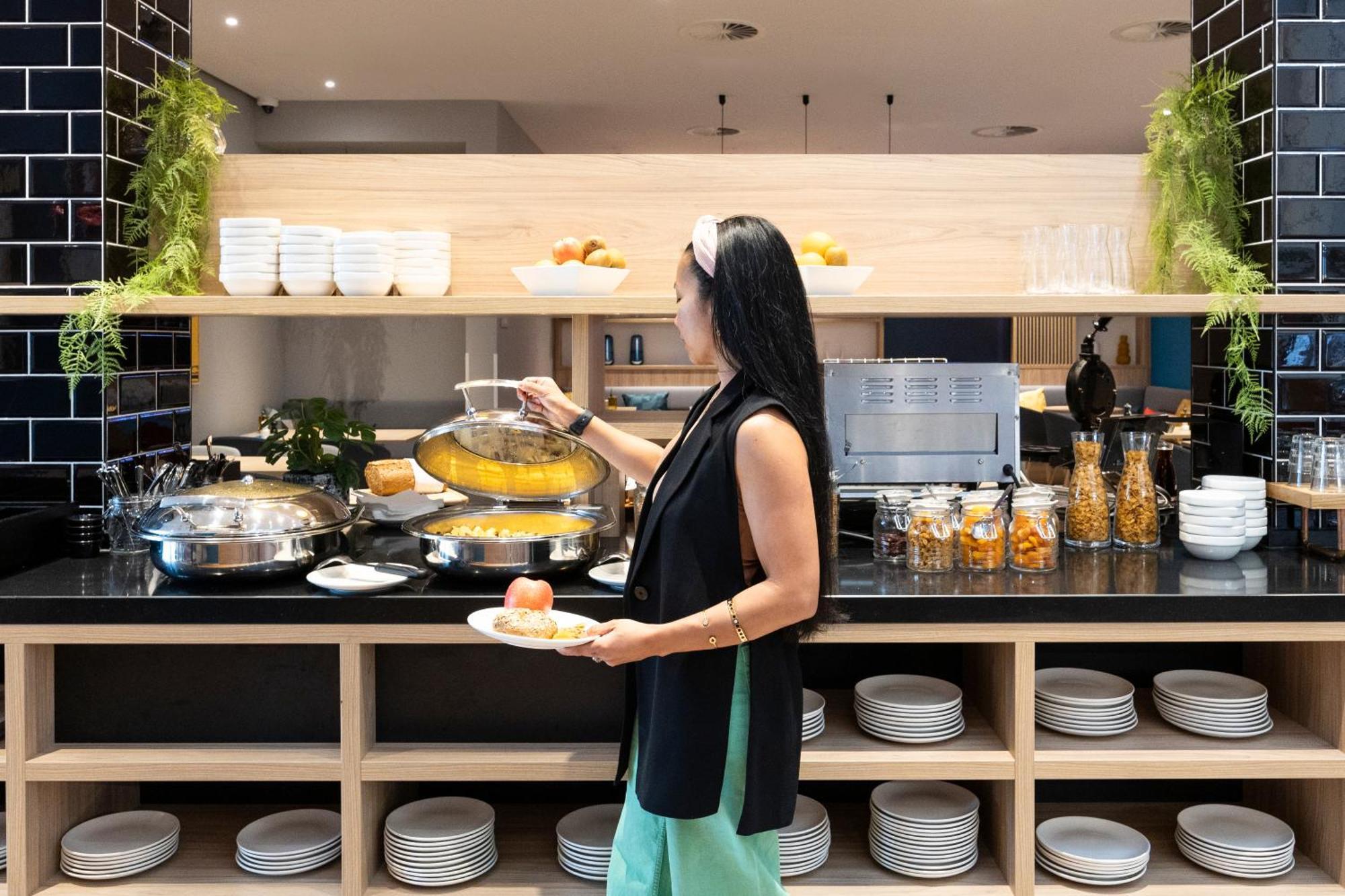 Holiday Inn Express Antwerp - City Centre By Ihg Eksteriør billede