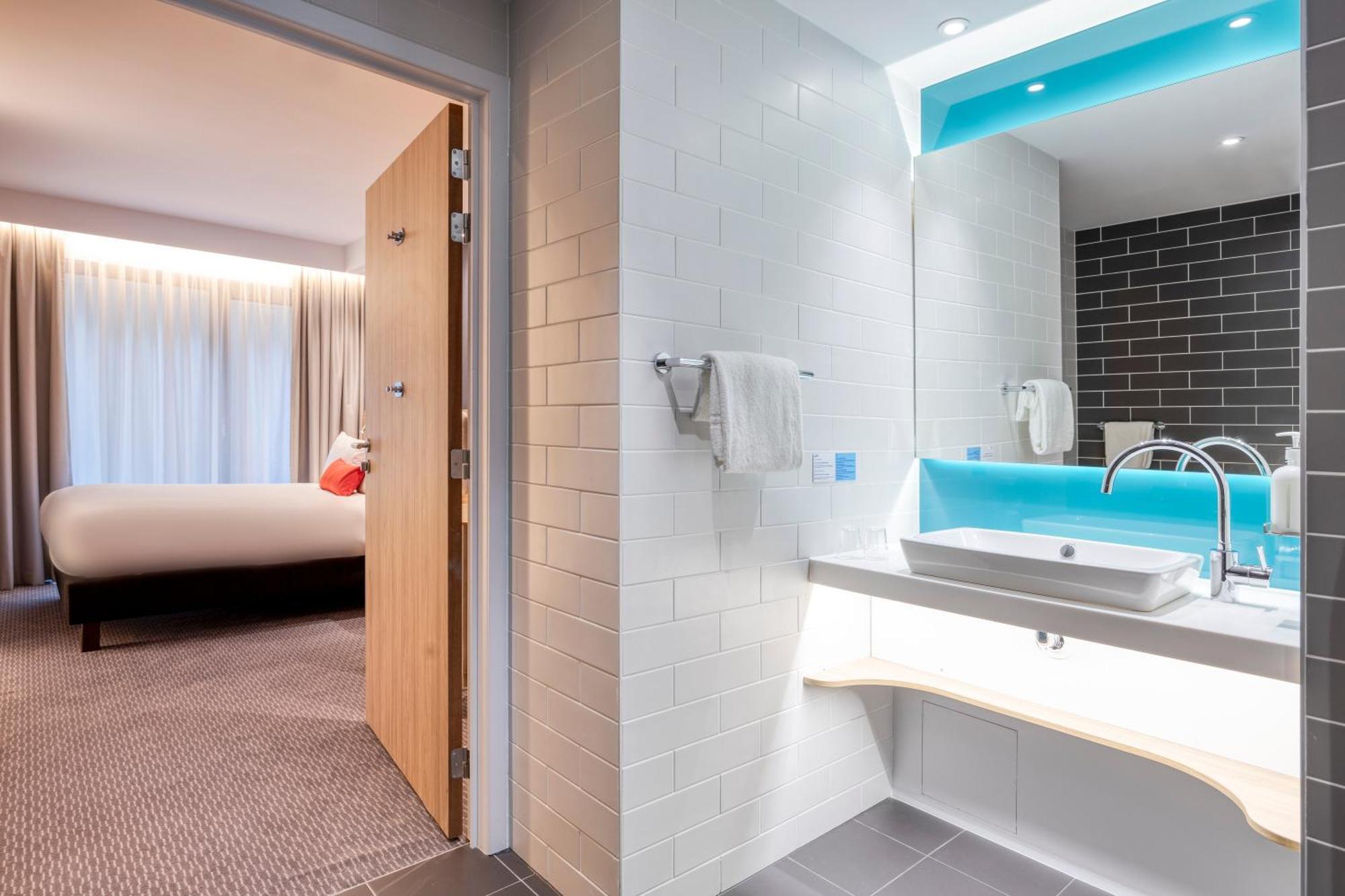 Holiday Inn Express Antwerp - City Centre By Ihg Eksteriør billede