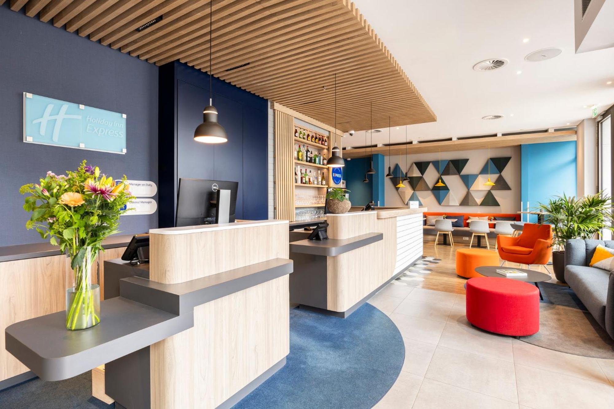 Holiday Inn Express Antwerp - City Centre By Ihg Eksteriør billede